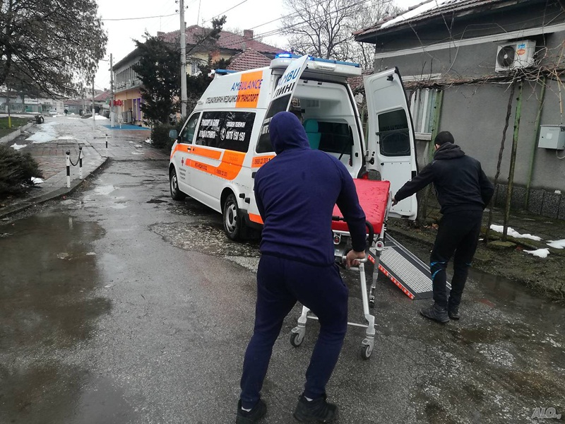 Граждани на Кулата: Натовариха няколко човека в линейки, беше като филм на ужасите