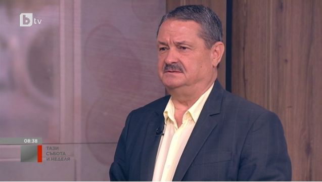 Проф. Рачев предупреди за COVID-19: Да не стане така, че за да махнем хремата, ще отсечем главата