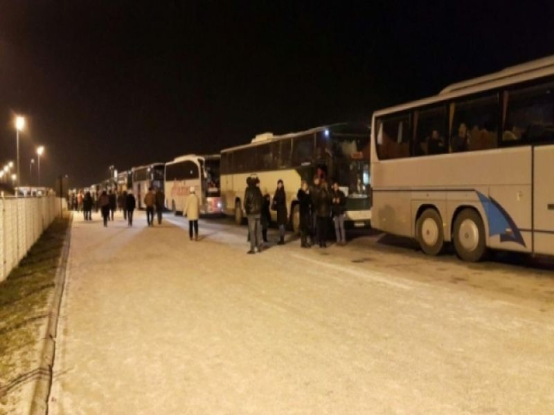 Унгария отвори границата си за български автобуси и автомобили