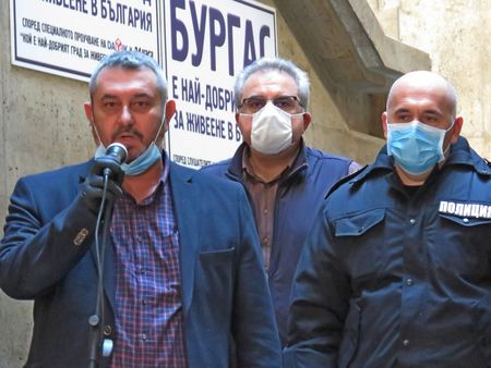 Паника в Бургас: Кораб от Венеция акостира тази вечер на пристанището! 
