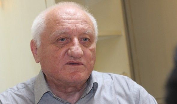Как е оцелял Исак Нютон по време на чумната епидемия