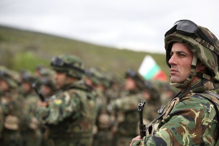 И военните влизат в борбата с чумата на ХХI век 