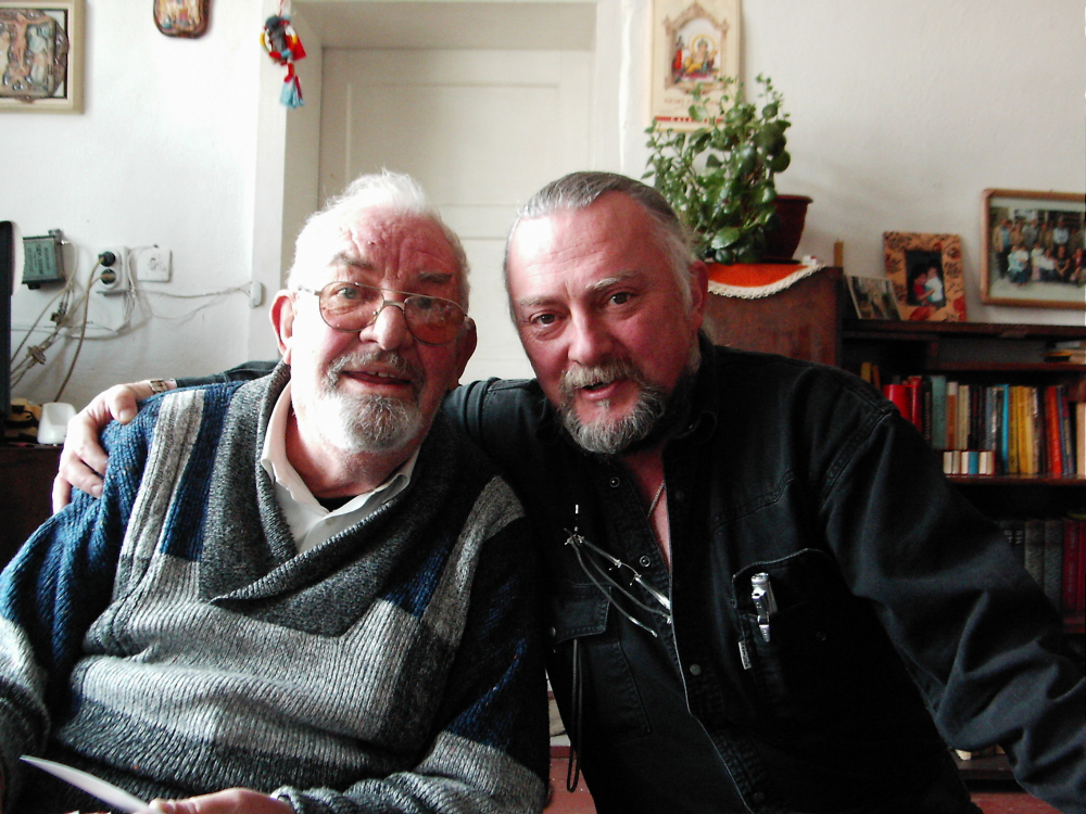 Писателят Йото Пацов: Камбаната бие на умряло, с COVID-19 започва разпадането на света, който познаваме