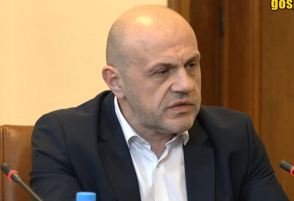 Дончев с плашещ сценарий за кризата от COVID-19 ВИДЕО