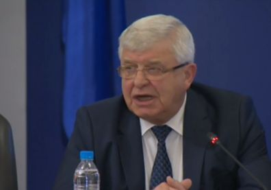 Здравният министър със страхотна новина за медиците на първа линия