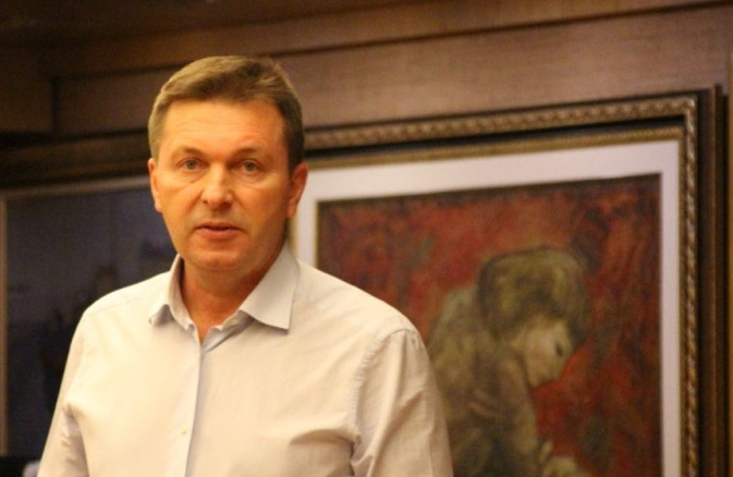 Бизнесменът Ангел Симеонов написа специално стихотворение за COVID-19