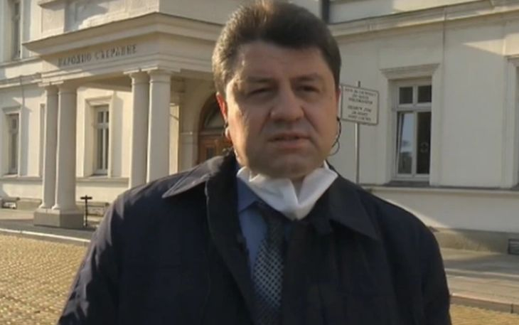 Депутат от ГЕРБ: Никой няма да подкрепи вето от Радев