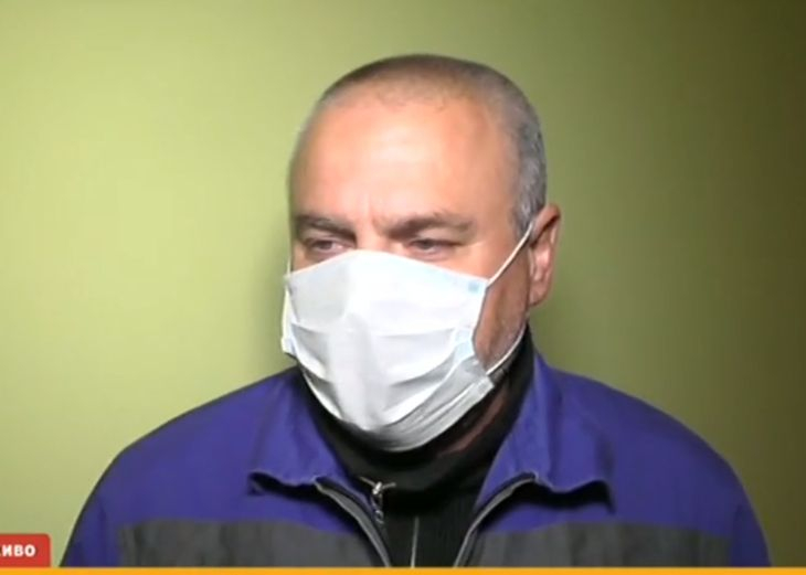 Без срам по време на чума: Изхвърлиха семейство с две деца на улицата