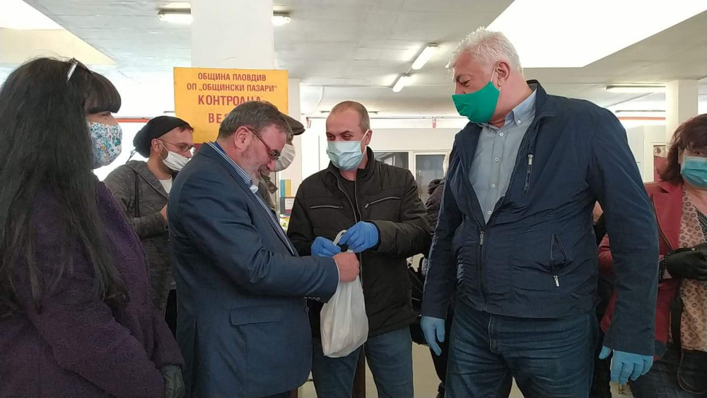 Доц. Кунчев с важни указания за работата на пазарите и фризьорските салони 