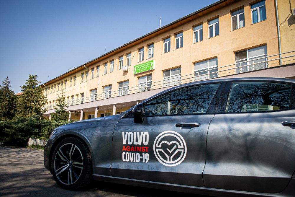 Volvo и МОТО-ПФОЕ продължават да помагат в борбата срещу COVID-19