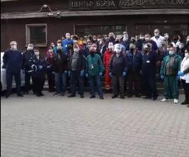 Медиците от ЦСМП трогнаха всички столичани с действията си ВИДЕО 