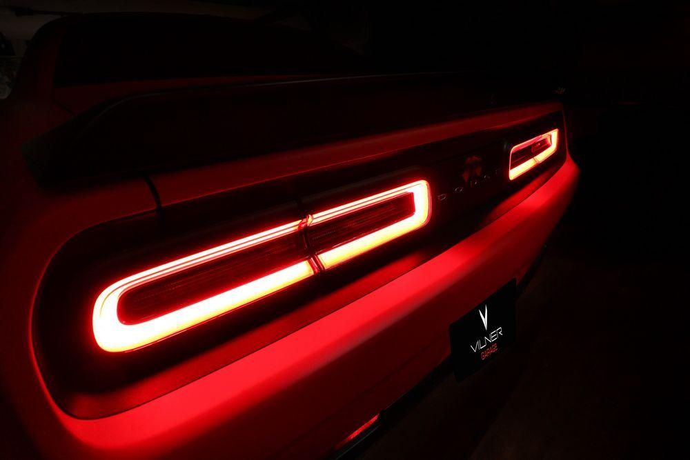 Българи представиха дяволския Dodge Challenger SRT Hellcat СНИМКИ