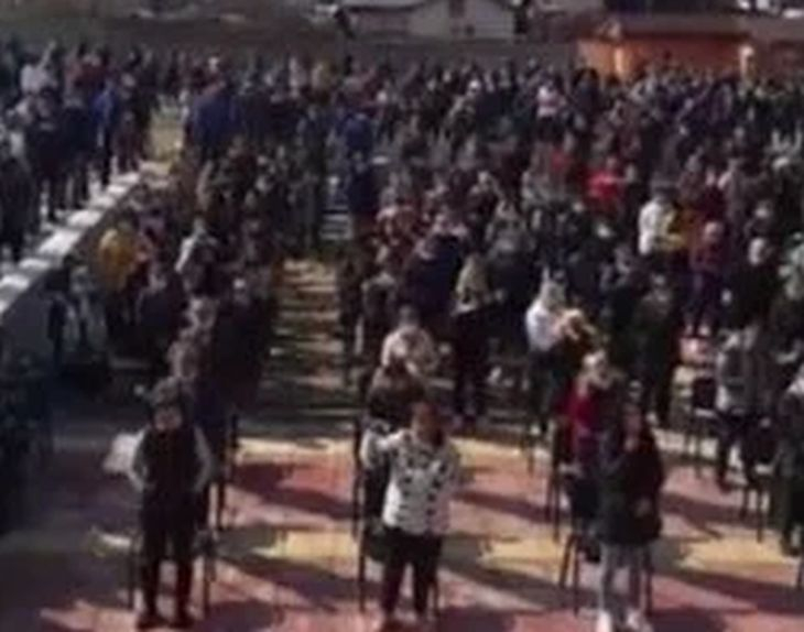 Пастор за струпването на циганските тумби в Самоков: Нищо незаконно не се е случило