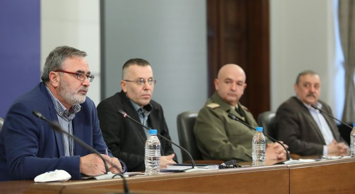 Доц. Ангел Кунчев обяви колко са заразените в Банско и може ли да се разболеят отново