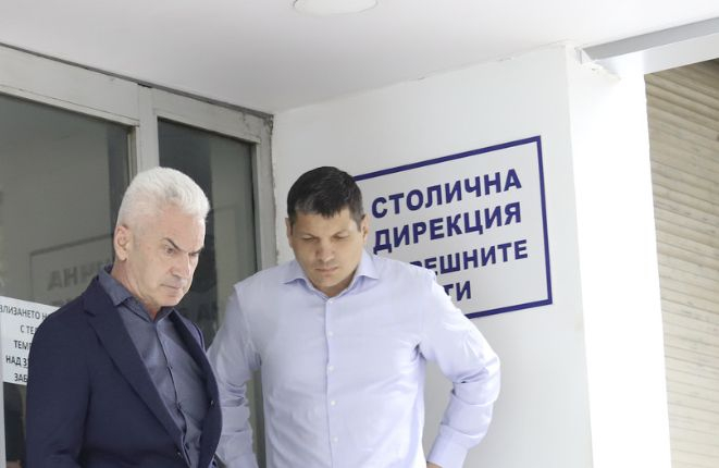Ексклузивно в БЛИЦ: Обвиняват Сидеров в СДВР! СНИМКИ