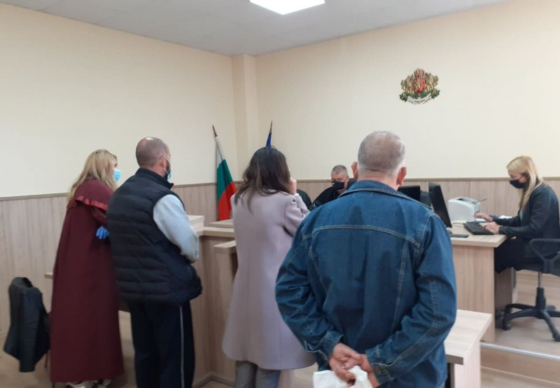 Затвор и рекордна глоба от 20 000 лв за шофьор на тир, погазил карантината
