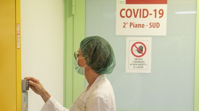 Нови К-19 мерки в Софийско заради размаха на Омикрон 