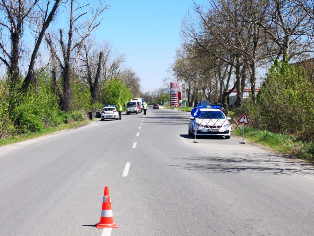 Пловдивчани показаха на софиянци как трябва да спазват карантината СНИМКИ 
