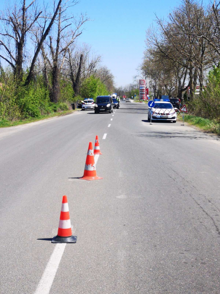 Пловдивчани показаха на софиянци как трябва да спазват карантината СНИМКИ 