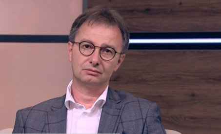 Доц. Калпачки с важни заръки към хронично болните, които се страхуват от COVID-19