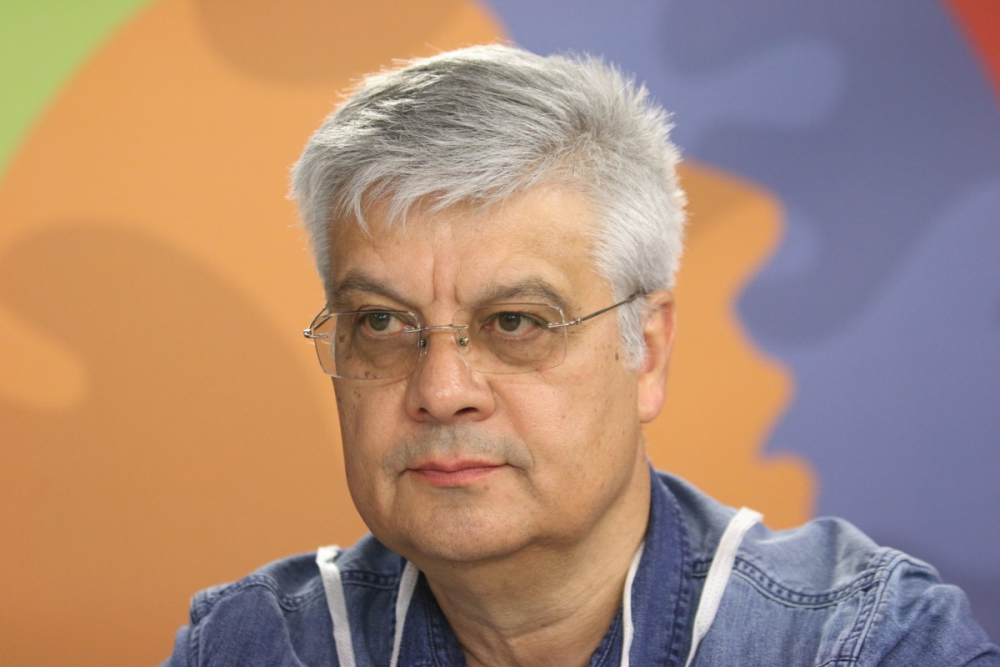 Д-р Иван Колчаков посочи след колко месеца може да бъде смекчена карантината 