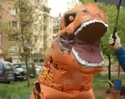 Страшно чудовище шашардиса столичен квартал ВИДЕО