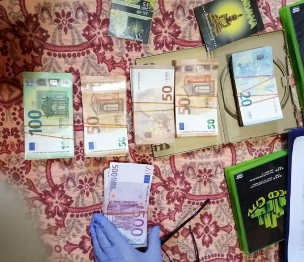 Спецакция в Русенско, иззети са 100 000 лв., марихуана и боеприпаси СНИМКИ