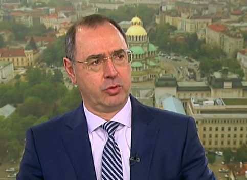 Доц. Попов от ВМА:  К-19 изяжда като със зъби белия дроб, може да има втора вълна  ВИДЕО