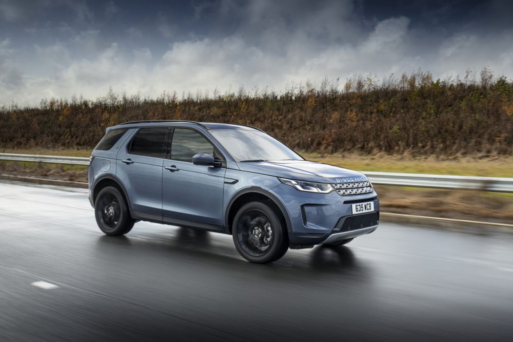Бестселърите Evoque и Discovery Sport вече са налични и с Plug-in хибрид