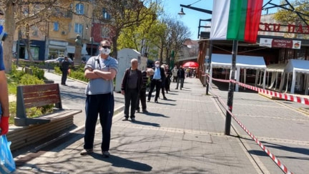 На Женския пазар се случва нещо странно 