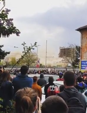 Дистанция ли? ВИДЕО показва какво се случи при взривяването на ИПК „Родина” 