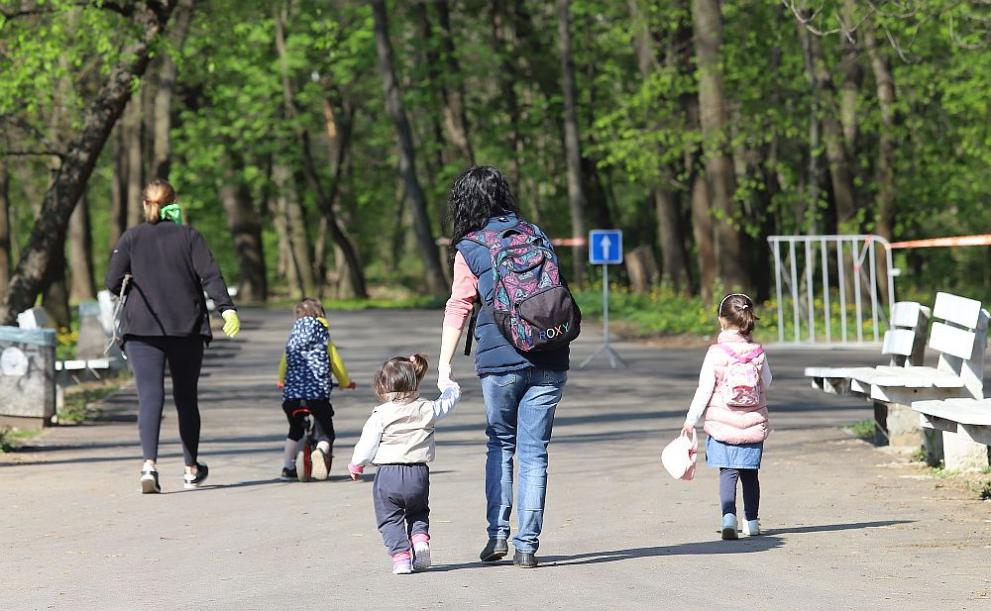 Забраната падна и ето какво се случва в столичните паркове СНИМКИ 