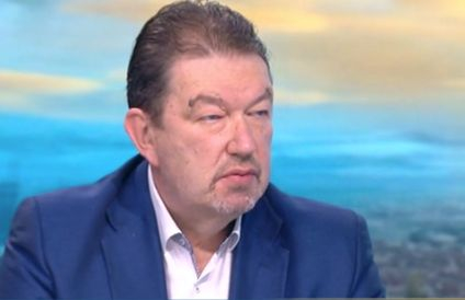Адвокатът на фараона Цветан Василев със скандална версия в защита на майката на убиеца на Цветков