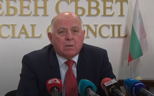 Магдалинчев посече Лозан Панов заради наркоклипа 