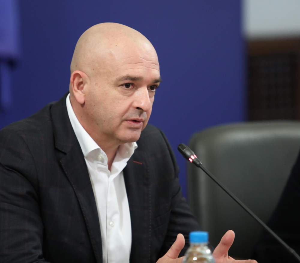 Невинна грешка на Мутафчийски накара Борисов да заговори за люта зима и... 
