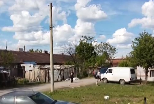 Циганин прецака свои и завъртя голяма далавера с пакети от БЧК в Русе, но... ВИДЕО