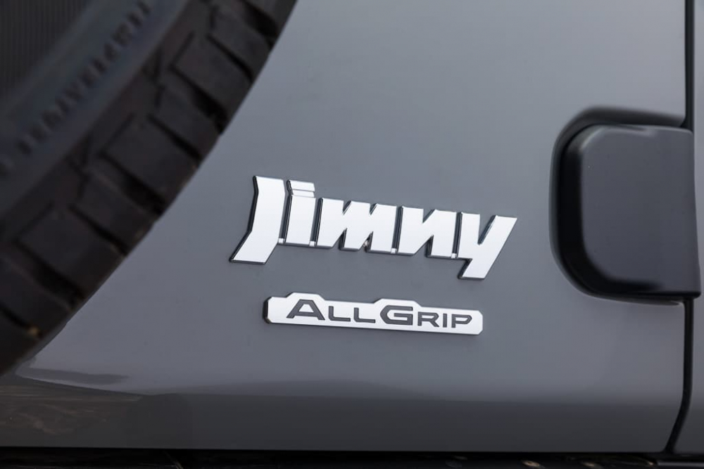 Разсекретиха удължения семеен Suzuki Jimny СНИМКИ