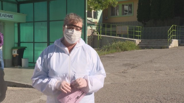 След подканата към ямболските цигани да се заразяват с К-19 над махалата ще кръжи...