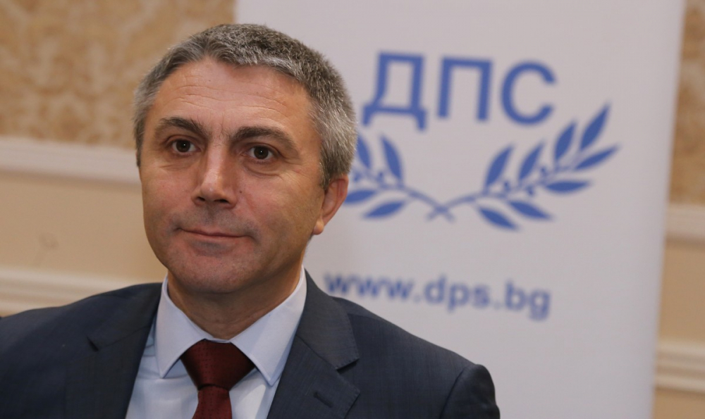 Мустафа Карадайъ, председател на ДПС: Маските падат и става зле за маскираните…