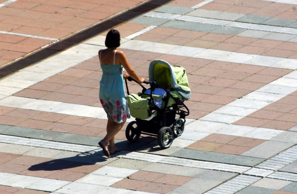 Евростат шашна с данни за майките в България