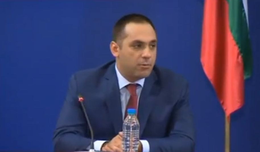 Огласиха важни детайли за отварянето на моловете