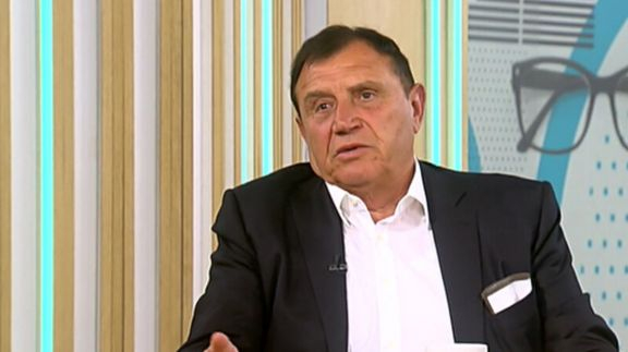 Николай Вълканов се нахвърли на подсъдимия Божков!