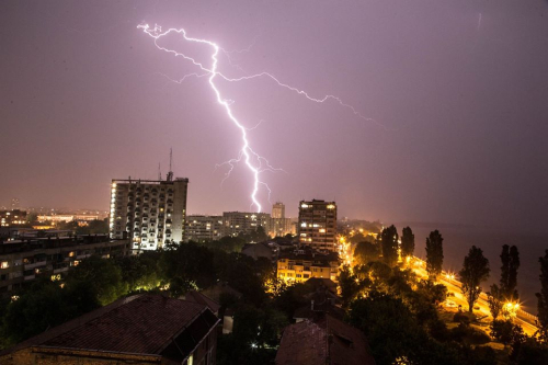 Страшната и мощна буря удари Северозапада! Последствията са ужасяващи ВИДЕО