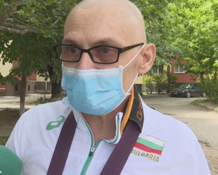 Скръбни новини за скандалния случай, в който охранител счупи ръката на онкоболен