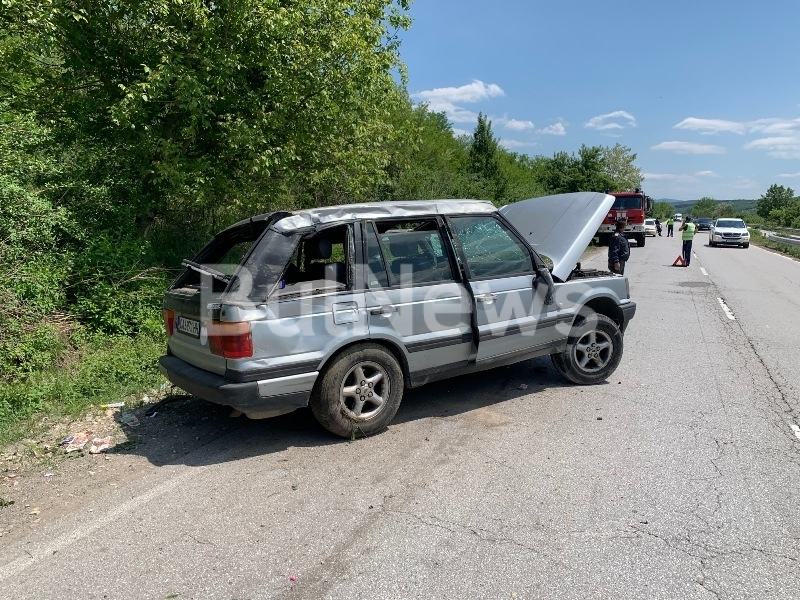 Зрелище на Е-79! Две жени с джип се въртяха по покрив СНИМКИ