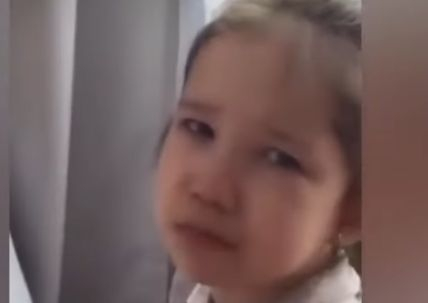 ВИДЕО с малко момиченце, което моли Путин да отвори училището й, умили мрежата 