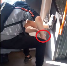 Само в БЛИЦ! Келеши в градския транспорт в София потресоха всички с изцепката си ВИДЕО