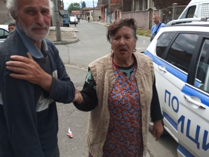 В бургаското гето почерня от полиция заради бивш пандизчия, пребил брутално... ВИДЕО  