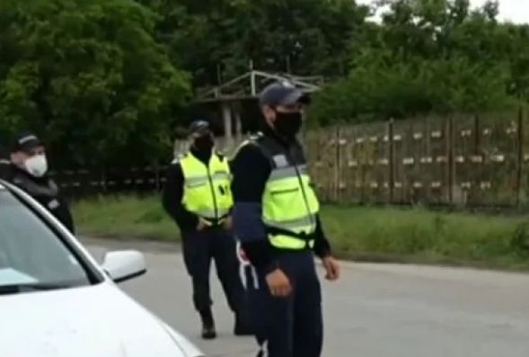 Извънредно! Задържаха изнасилвача на старицата от Ценово