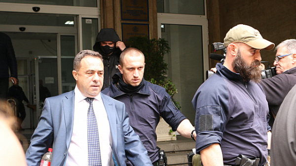 Много лоши новини за зам.-министър Живков, прекарал нощта в...